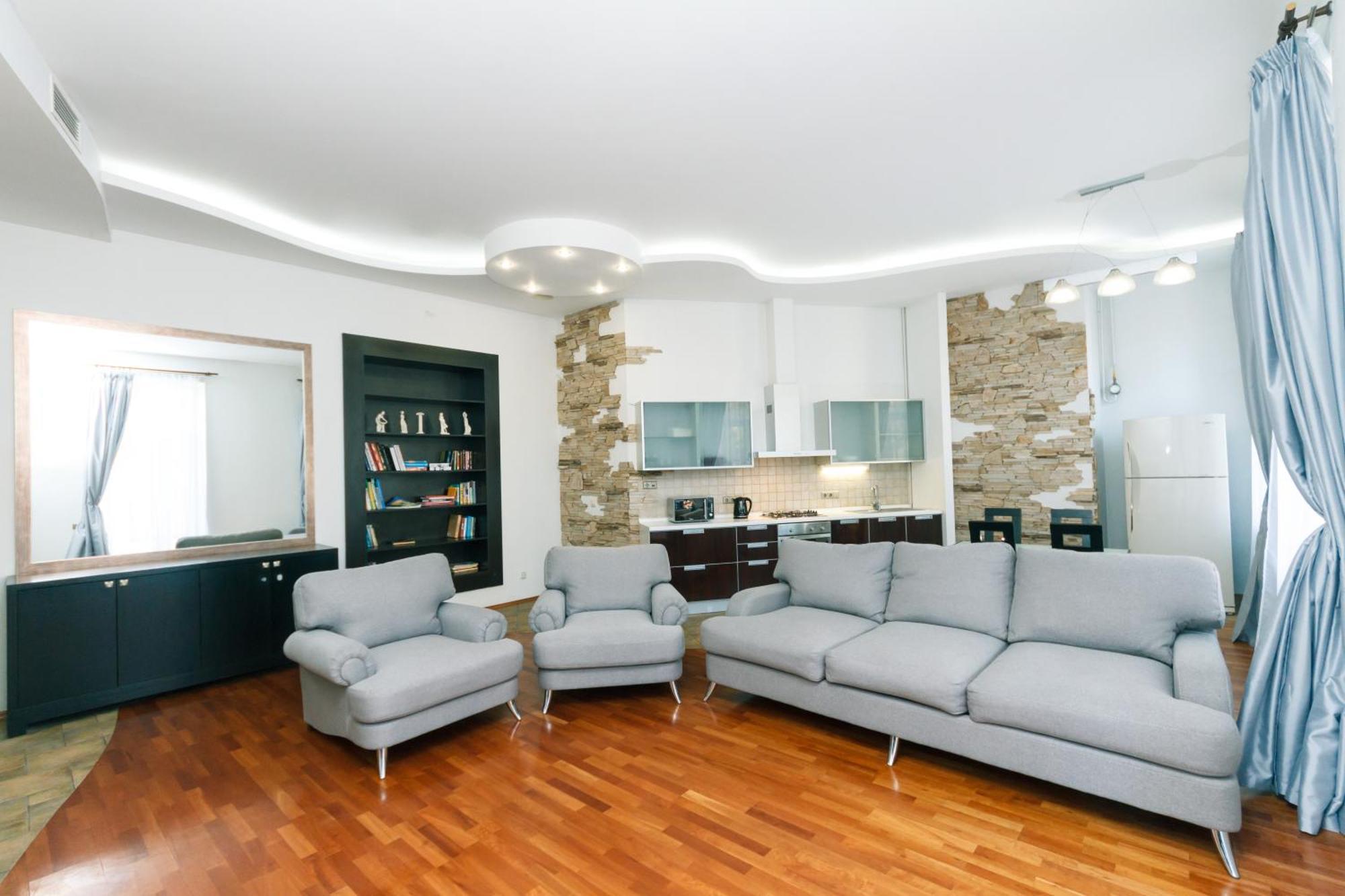 Lux Near Maidan, Khreschutyk 3Br Apartment Kiev Bagian luar foto
