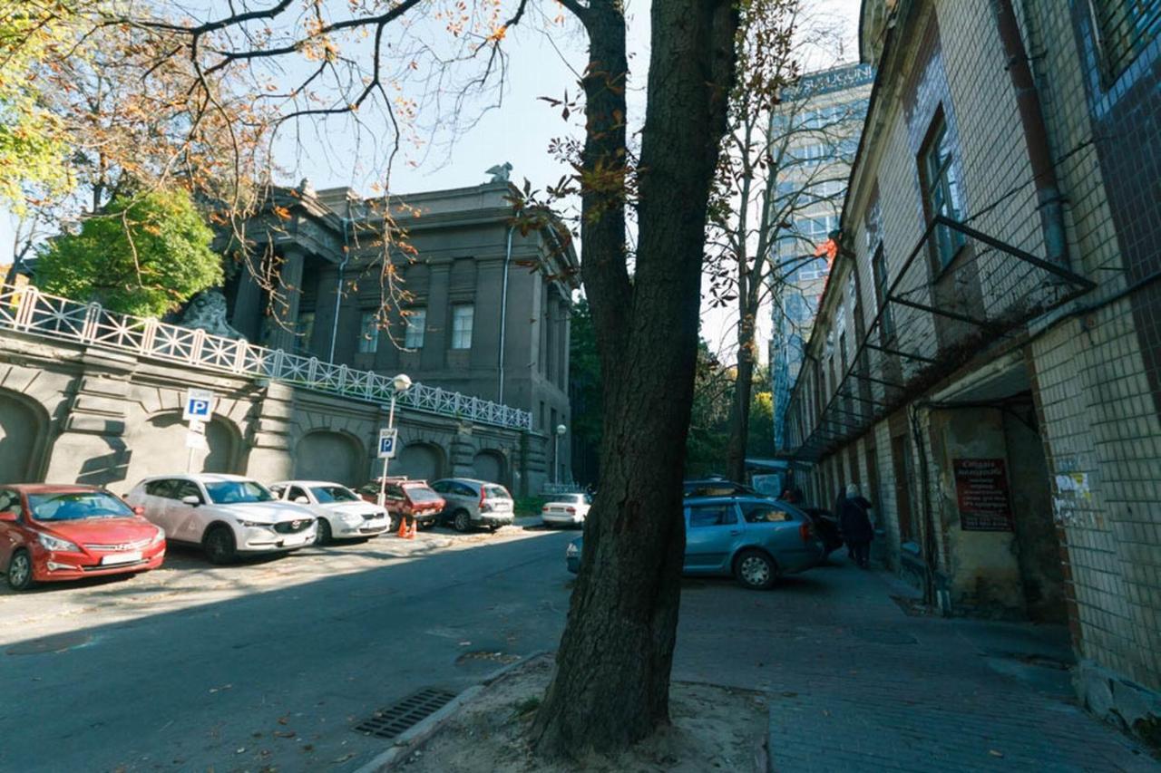 Lux Near Maidan, Khreschutyk 3Br Apartment Kiev Bagian luar foto